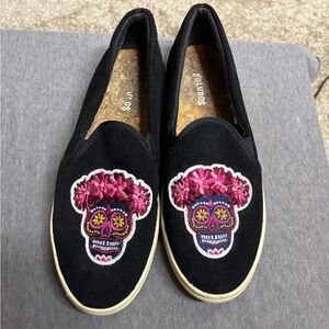 Soludos Leather Sugar Skull Slip on Sneakers Size 7.5